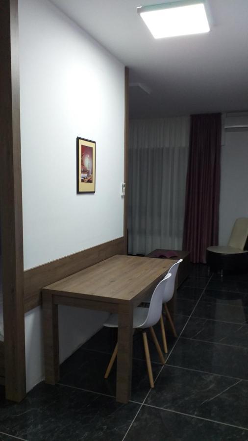 Apartamento Dream House Kruševac Exterior foto